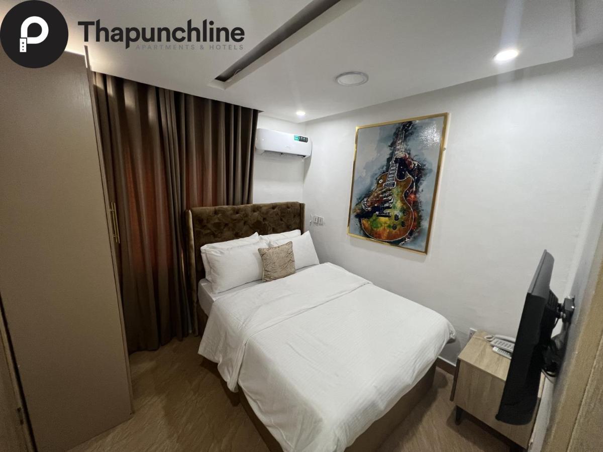 Thapunchline Hotels Ikeja Exterior foto